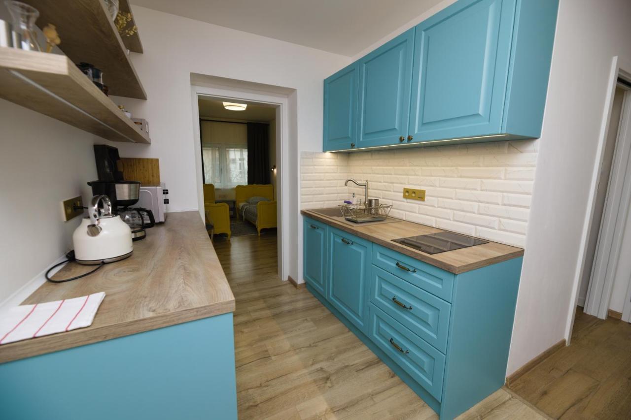 Central Apartment - Folk District Bratislava Ngoại thất bức ảnh